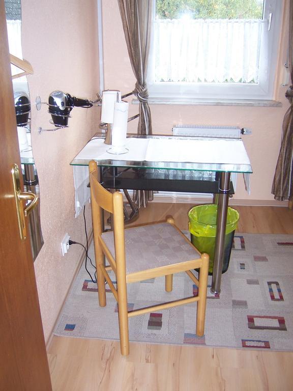 Hotel Haus Am Roseneck Luneburgo Habitación foto