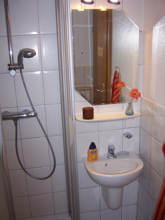 Hotel Haus Am Roseneck Luneburgo Habitación foto